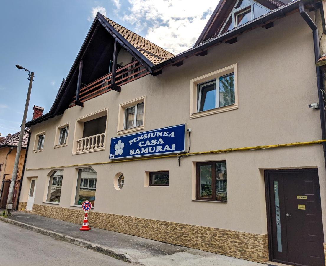 Pension Casa Samurai Braşov Exterior foto